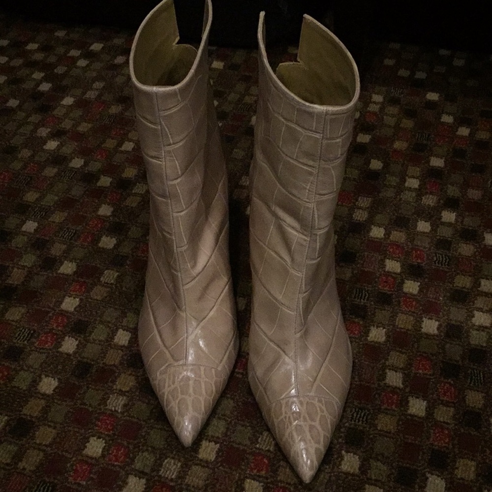 Brand new Stuart weitzman